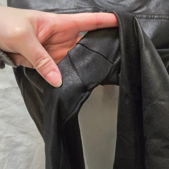 Spanx faux leather shiny black leggings XL skinny leg shaping - Picture 8 of 11